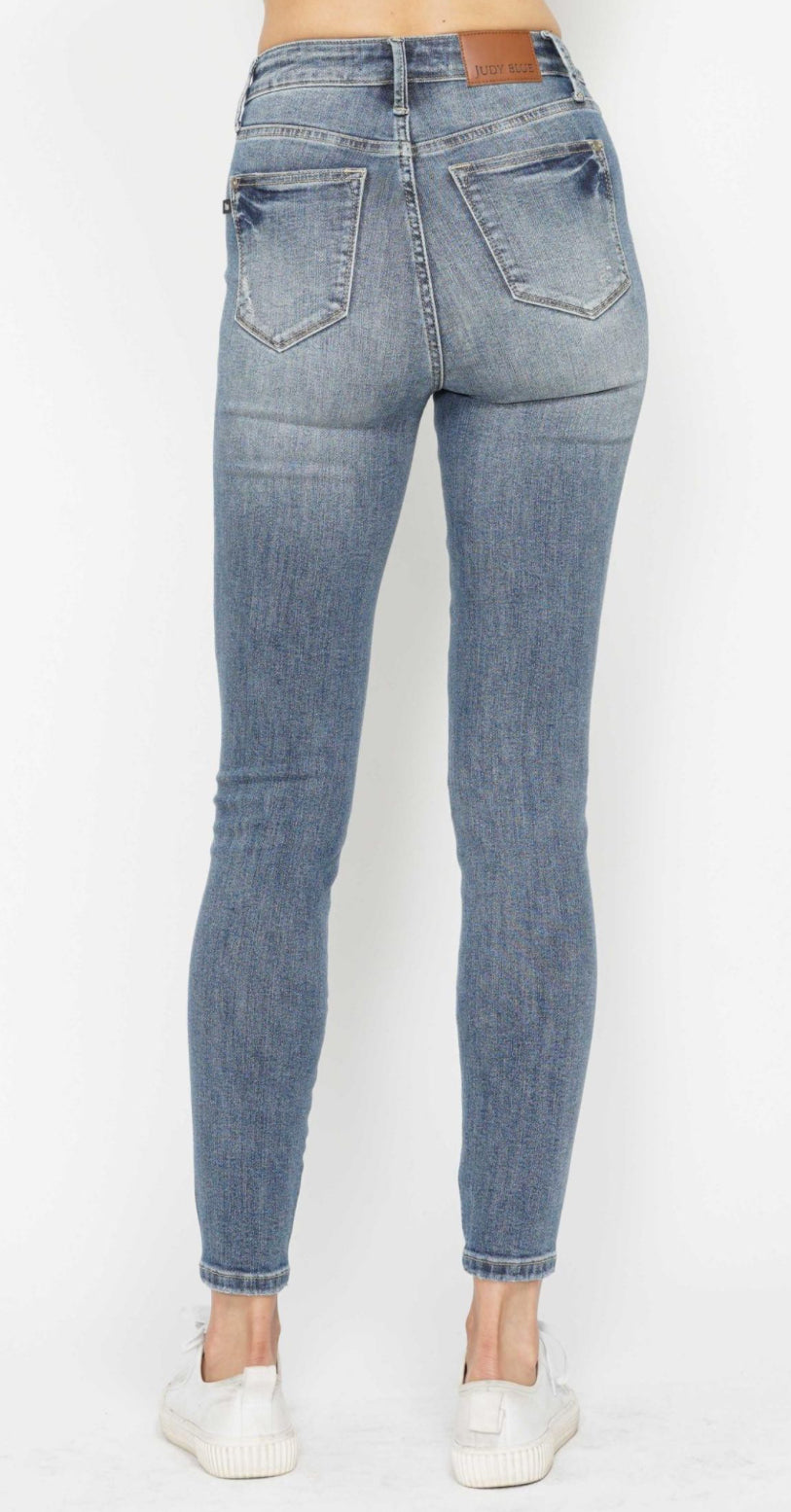 JUDY BLUE VINTAGE WASH SKINNY JEANS