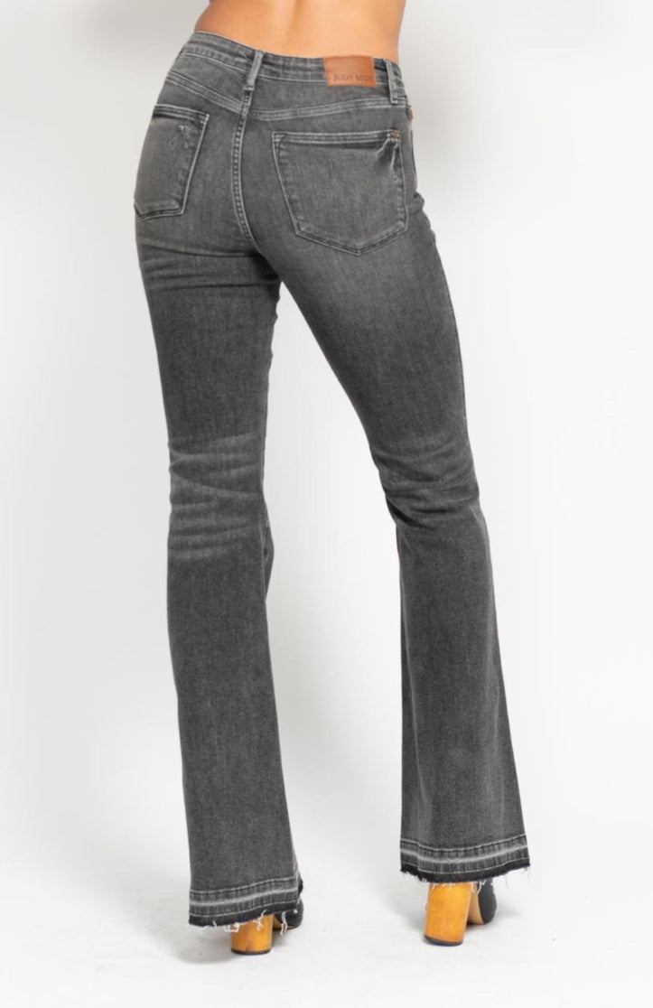 JUDY BLUE Tummy Control Released Hem Flare Mid Rise
