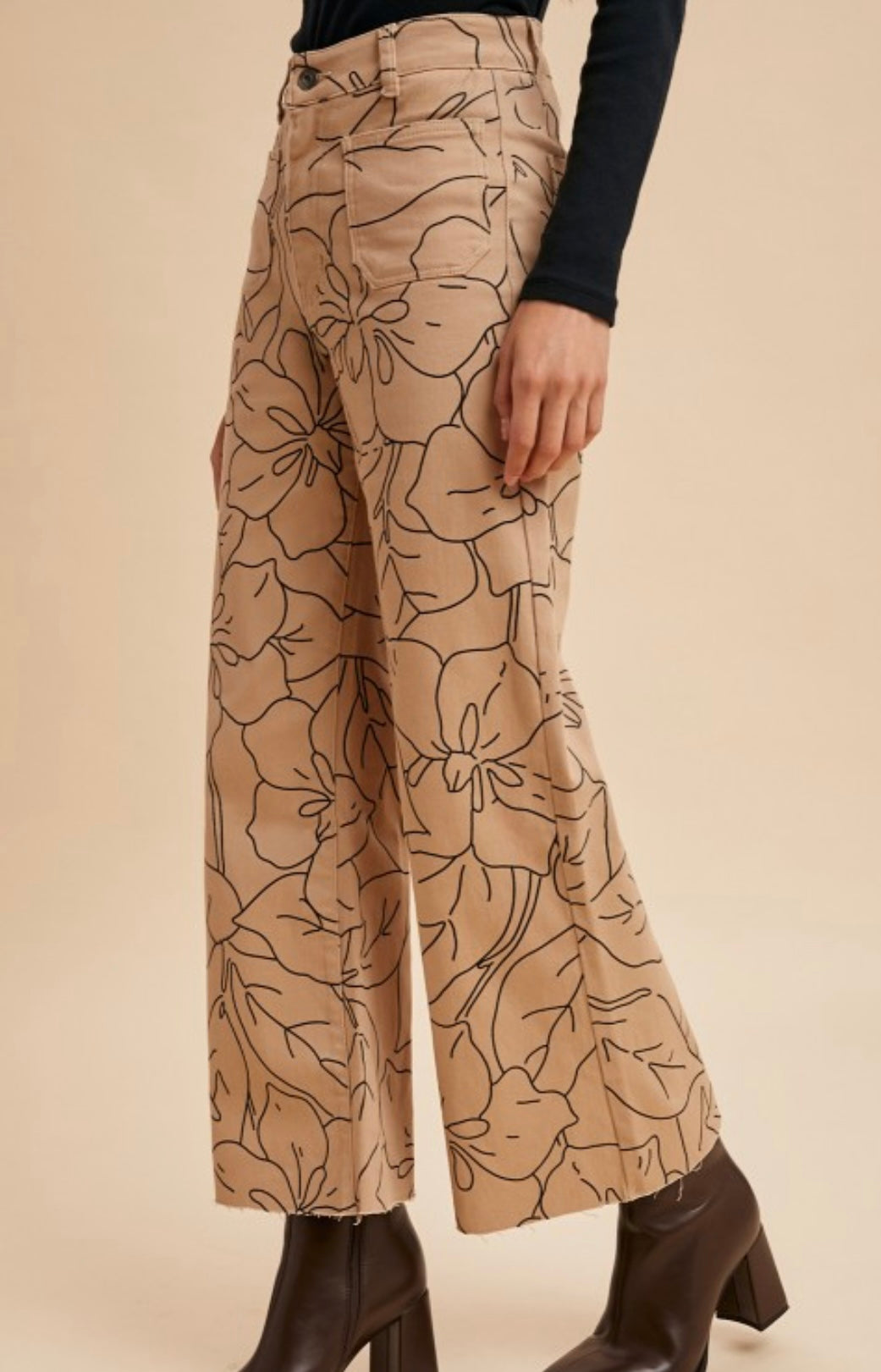 Anniewear Stretch High Rise Wide Leg Crop Latte Blk Flower Print Jeans