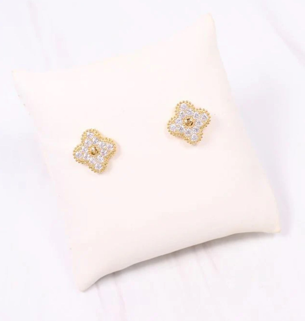 CH 38375 CZ Clover Stud Earring GOLD