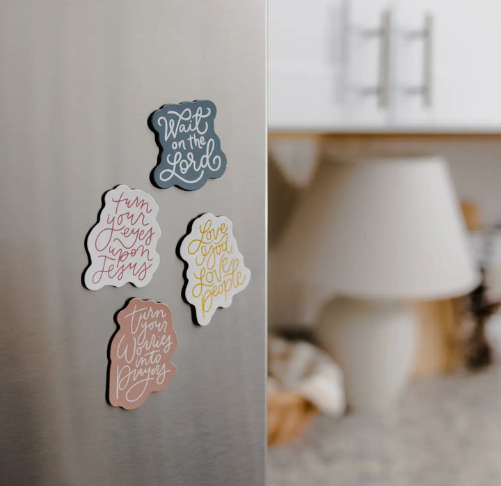 DAILY GRACE EYES UPON JESUS MAGNET COLLECTION