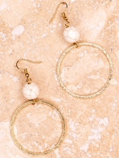 DY Brea White Bead Gold Circle Dangle Earrings