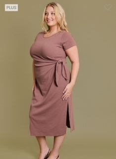 Gilli S/S Tie Waist Maxi Dress PLUS