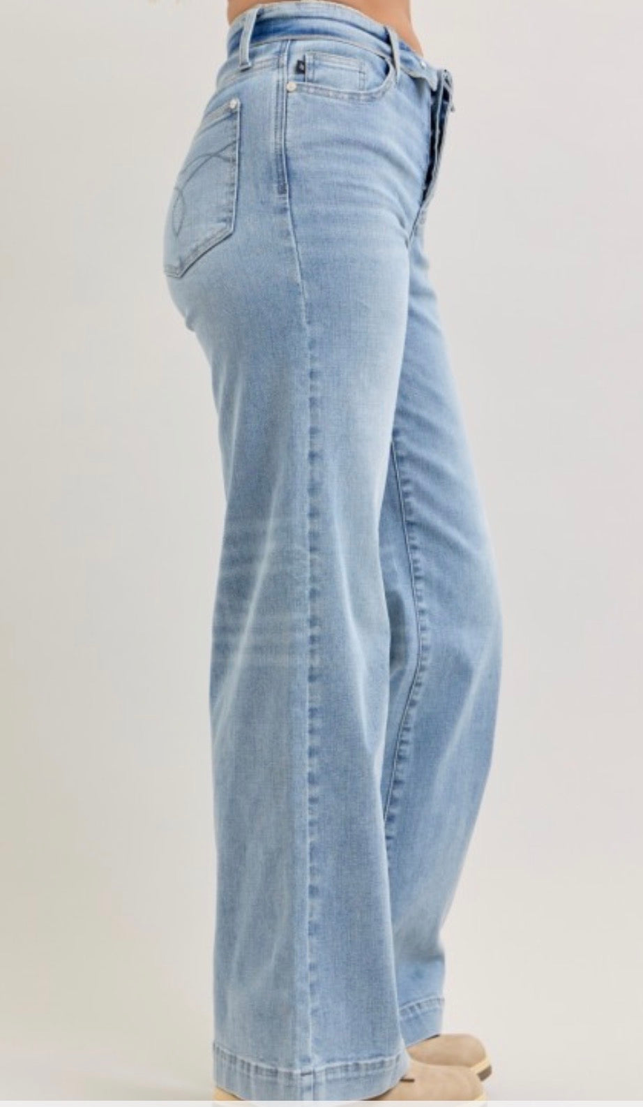 Judy Blue Retro Wide Fold Over Waist Band Light Blue Denim 33 " Inseam