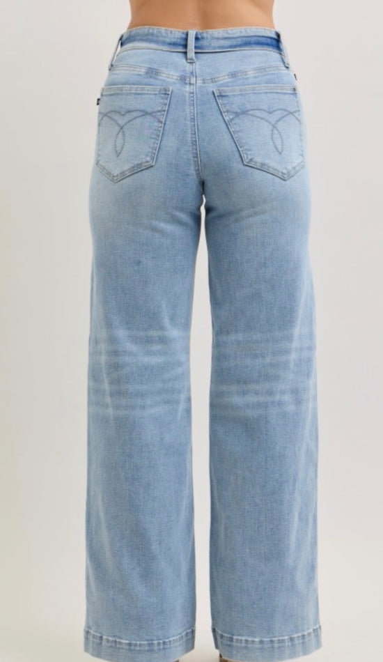 Judy Blue Retro Wide Fold Over Waist Band Light Blue Denim 33 " Inseam
