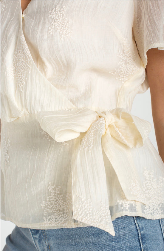 Liverpool Wrap Front Woven S/S Top W/Tie and Textured Pattern Cream