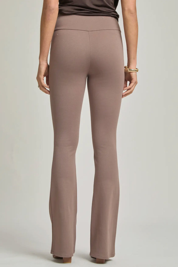 DS Magic High Waisted Kick Flare Pants MOCHA