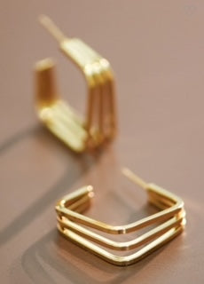 MIA GOLD TRIPLE SQUARE EARRINGS